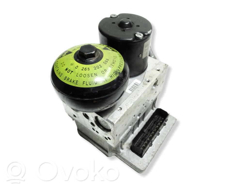 Mercedes-Benz E W211 ABS Pump 