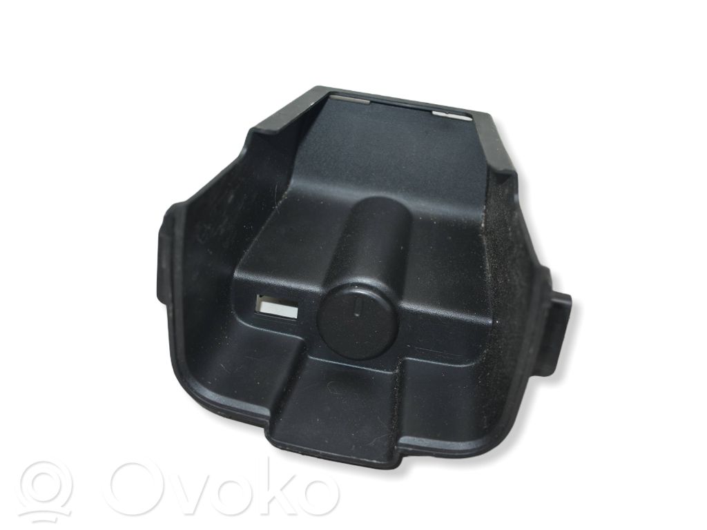 Opel Astra J Otros repuestos del interior 