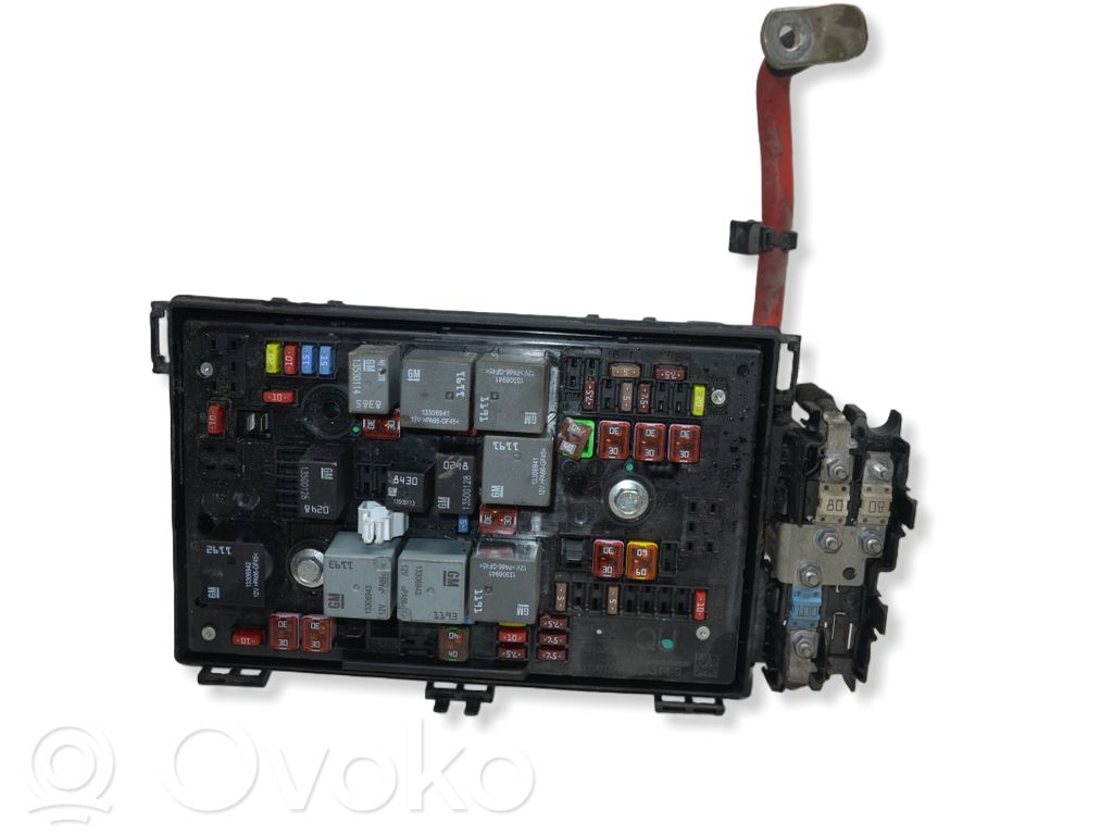 Opel Astra J Sulakemoduuli 