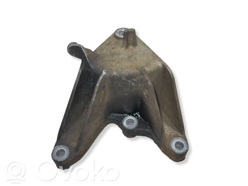 Opel Astra J Engine mounting bracket 