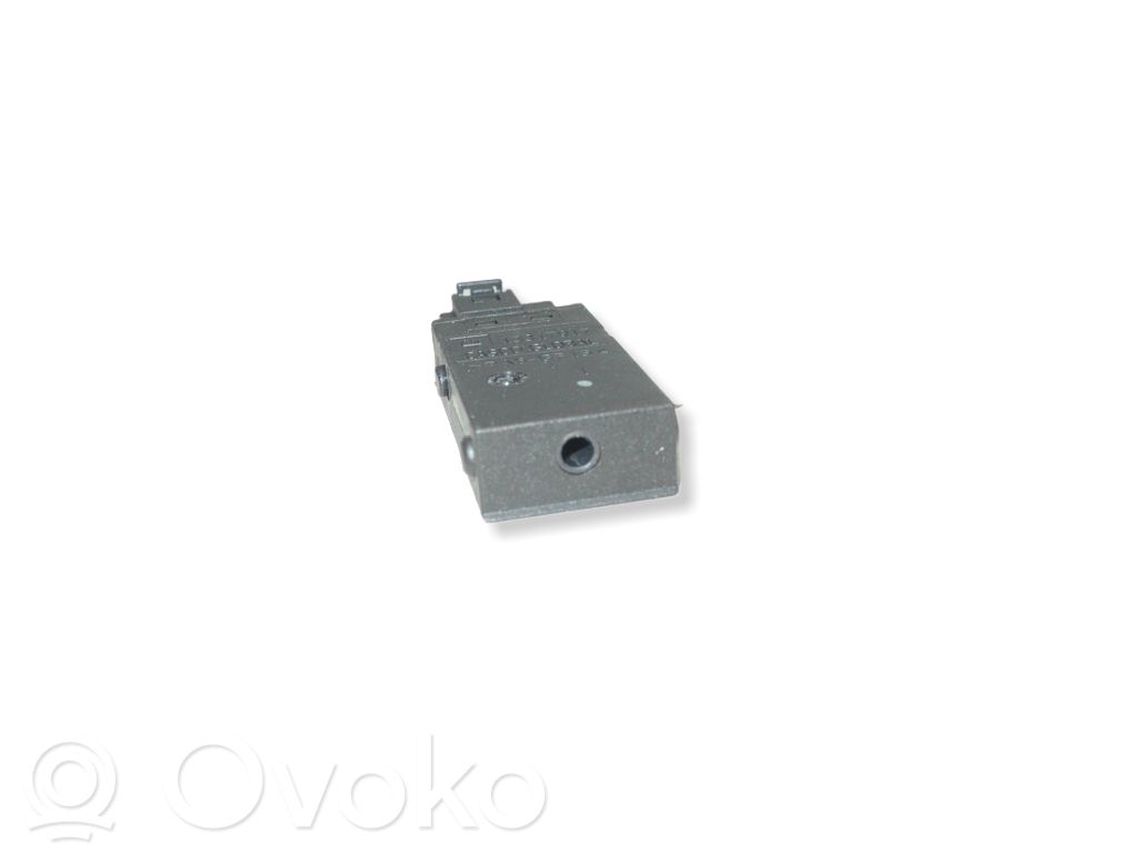 Opel Astra J AUX in-socket connector 