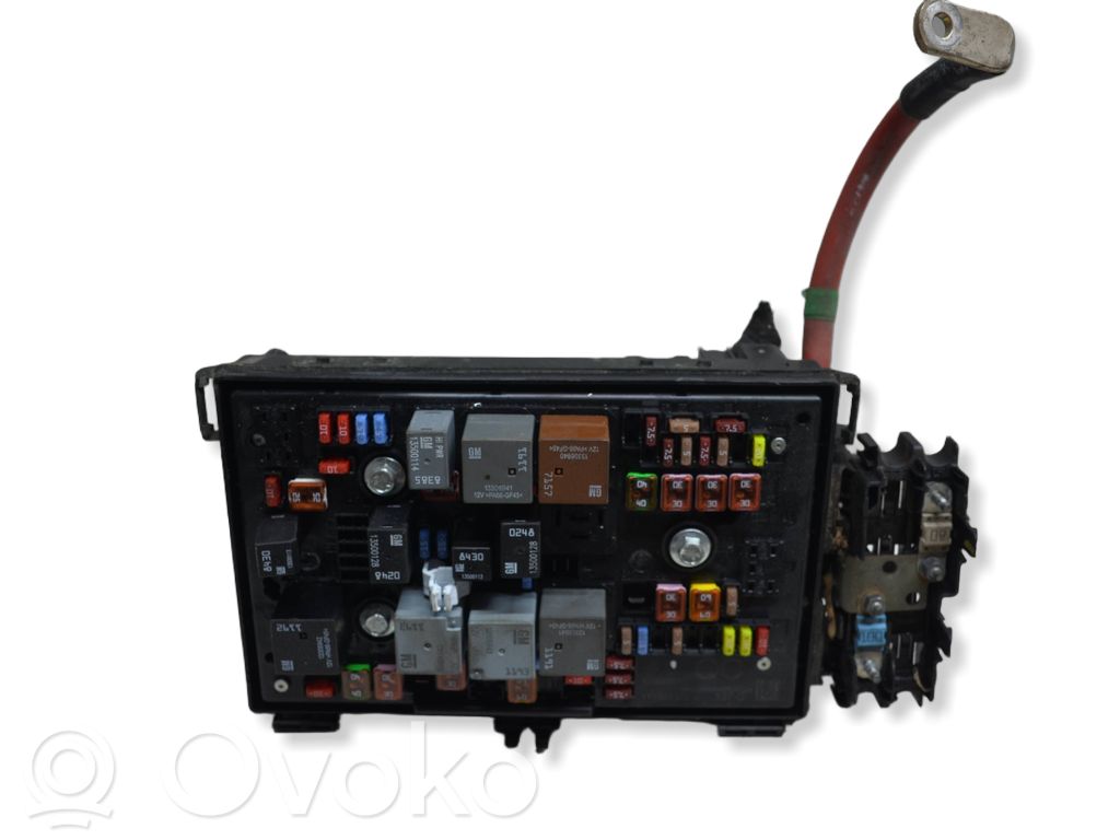 Opel Astra J Sulakemoduuli 