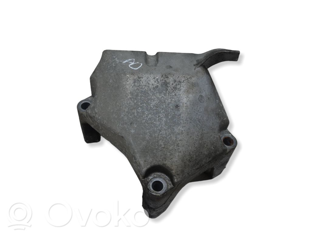 Opel Astra J Engine mounting bracket 
