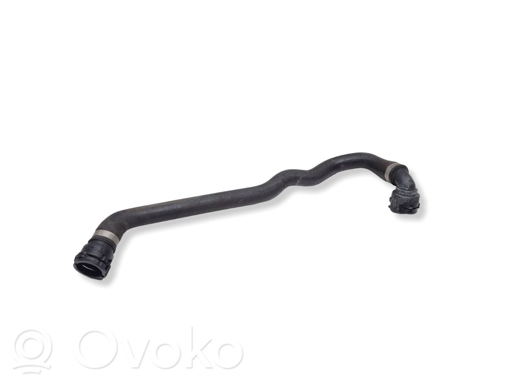 BMW 1 E82 E88 Conductă/furtun lichid de răcire motor 