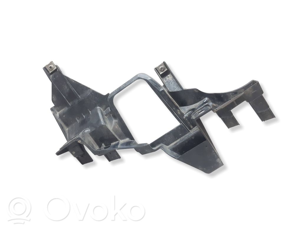 BMW 7 E65 E66 Halterung Scheinwerfer 