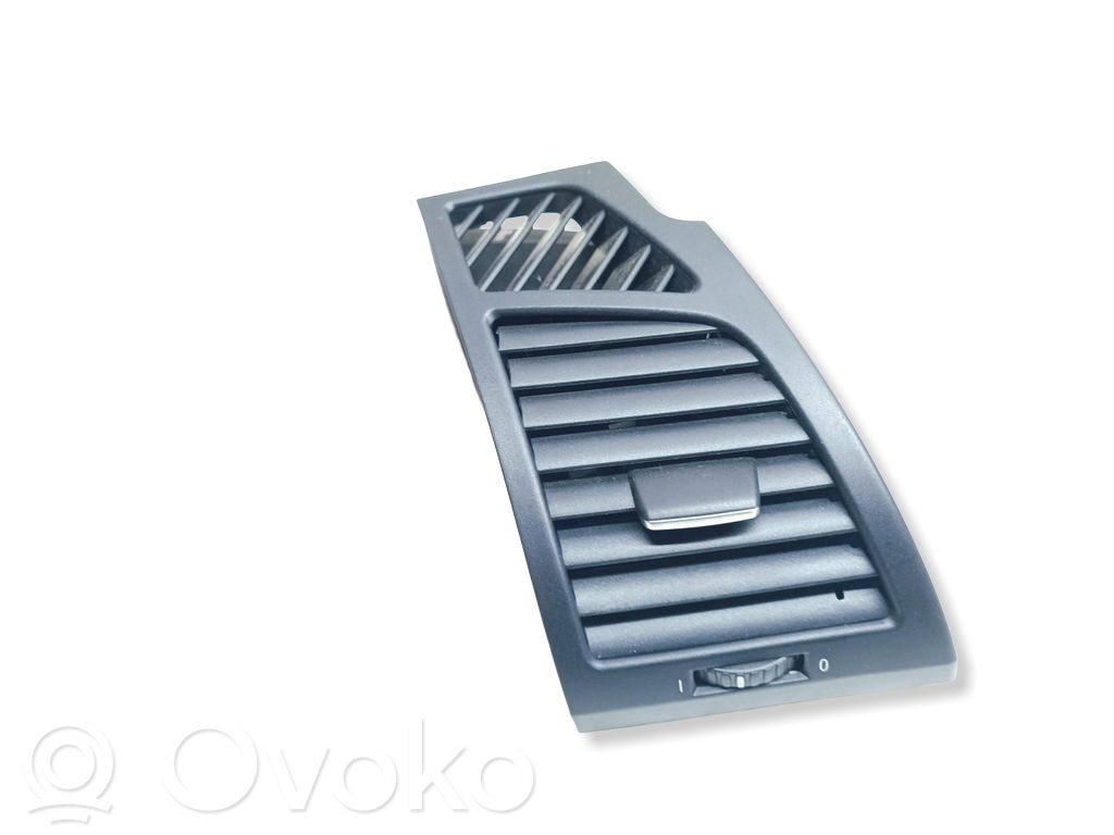 BMW 1 E81 E87 Dashboard side air vent grill/cover trim 