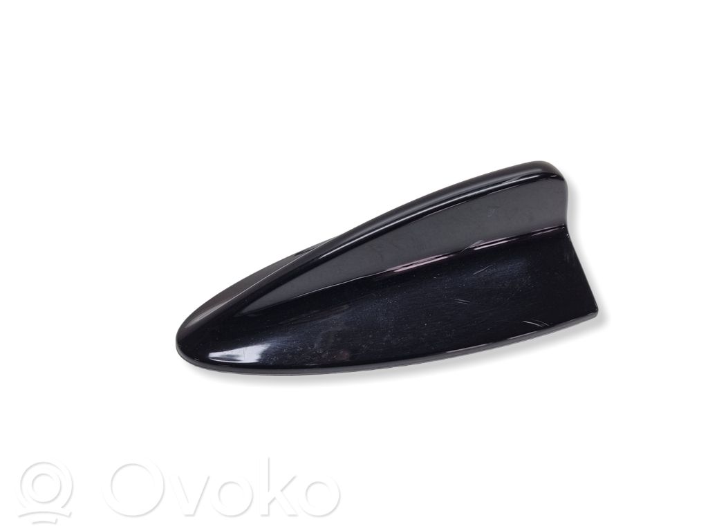 BMW 3 E90 E91 Stogo (GPS) antenos dangtelis 
