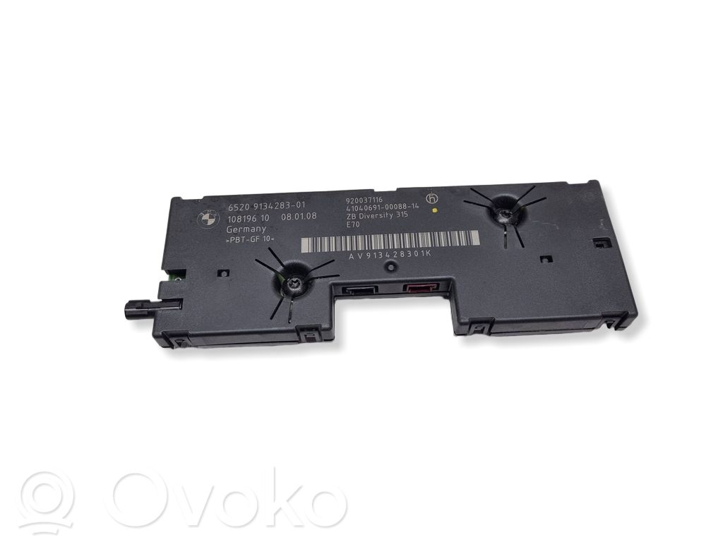 BMW X5 E70 Aerial antenna amplifier 