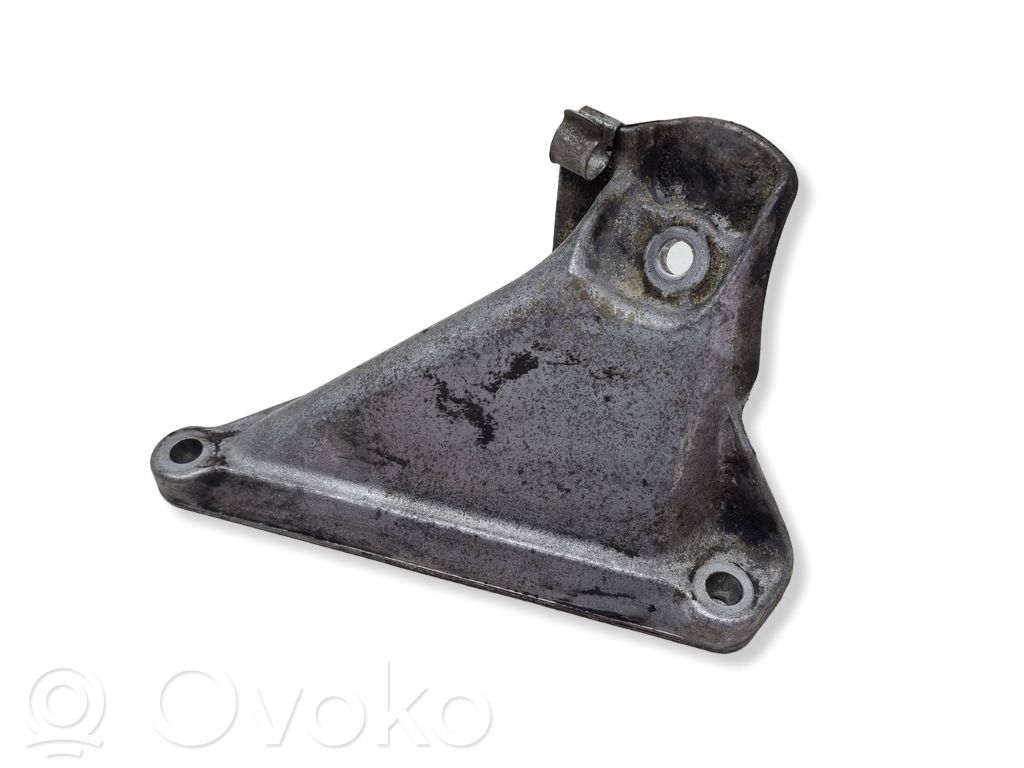 BMW 5 E60 E61 Engine mounting bracket 