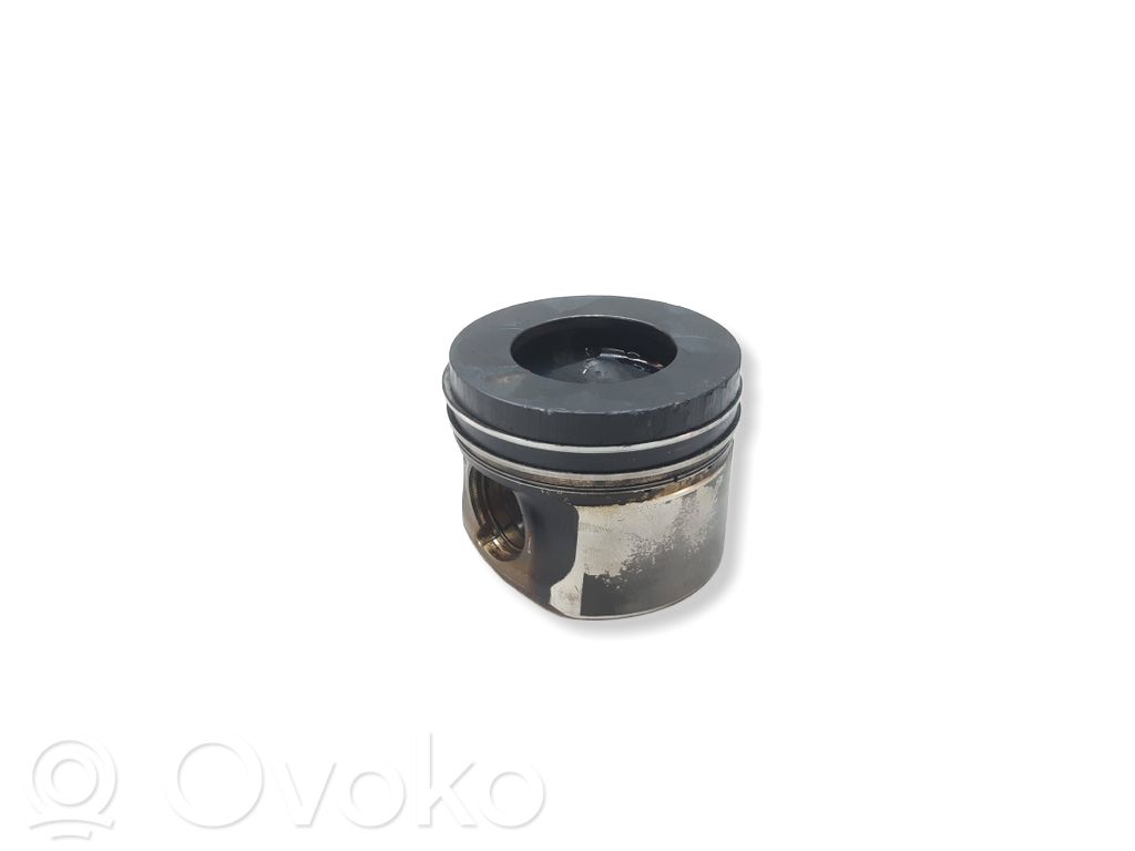 BMW 3 E90 E91 Piston 