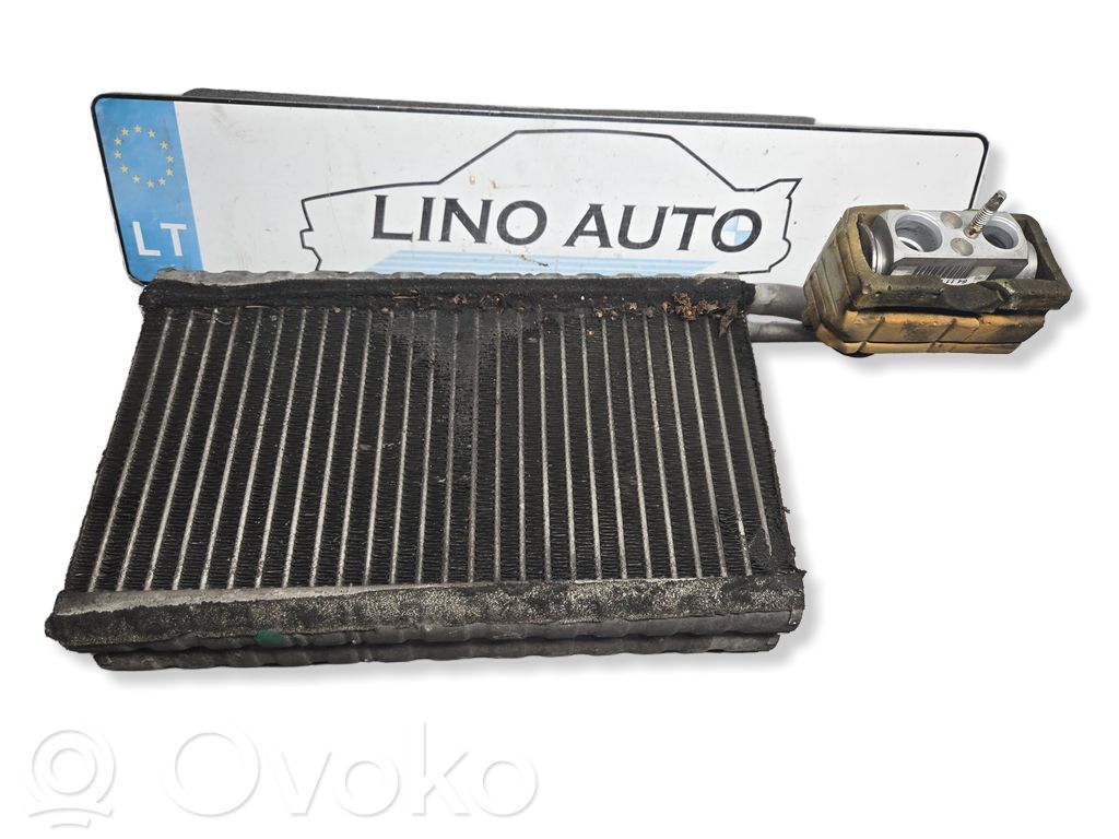 BMW 5 E60 E61 Oro kondicionieriaus radiatorius (salone) 