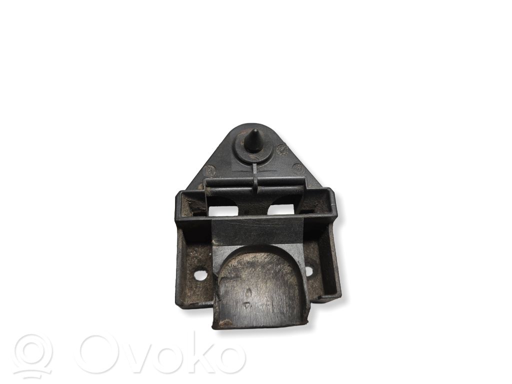 BMW 3 E36 Radiator mount bracket 