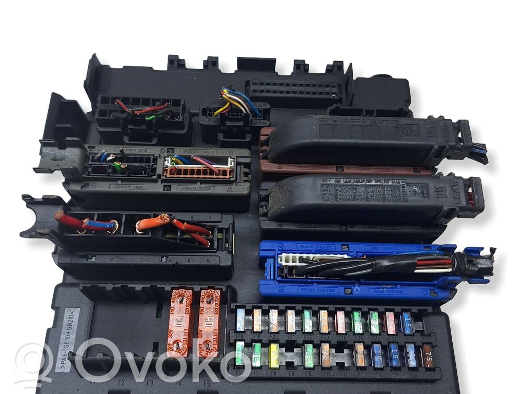 Saab 9-3 Ver2 Sulakemoduuli 