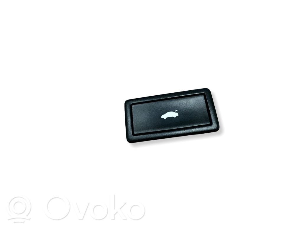 Przycisk otwierania klapy bagażnika   3D0959831D,13211,132111