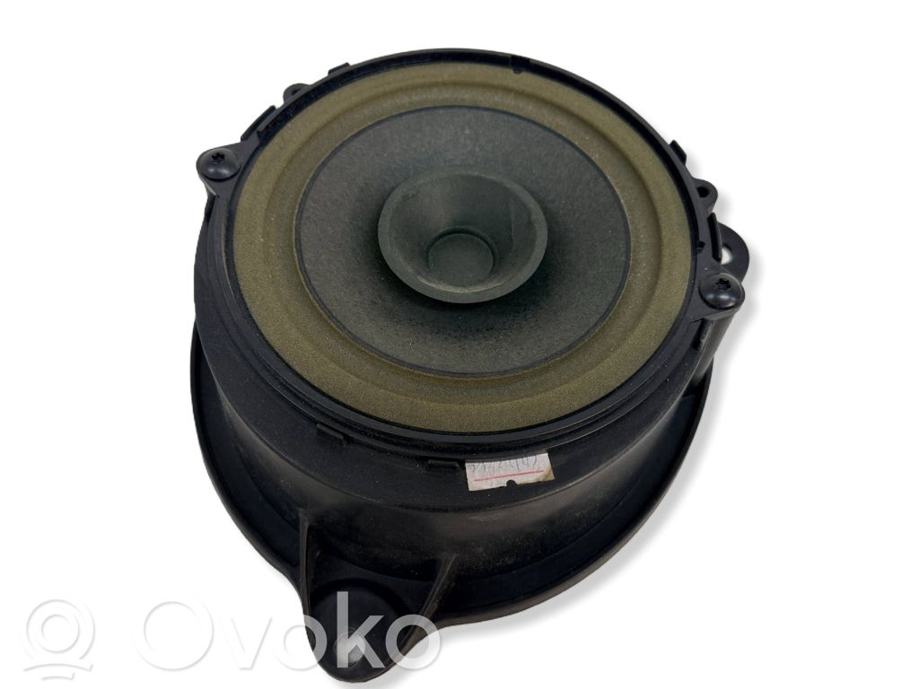 Renault Twingo II Rear door speaker 