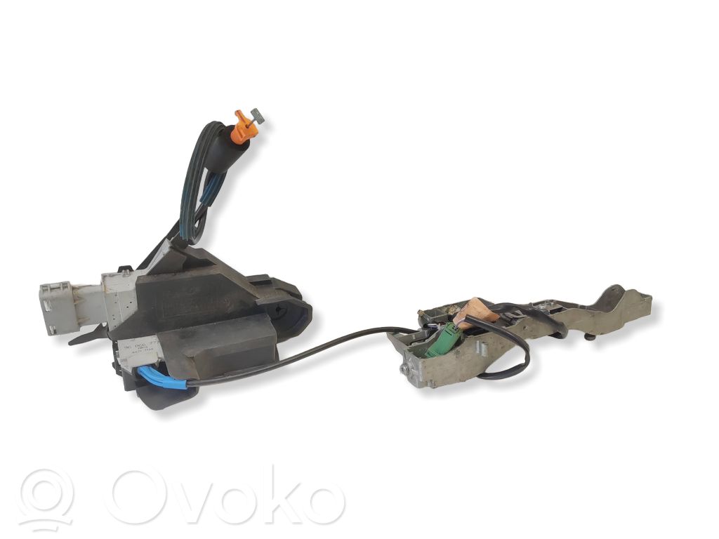 Citroen C6 Zamek drzwi tylnych 