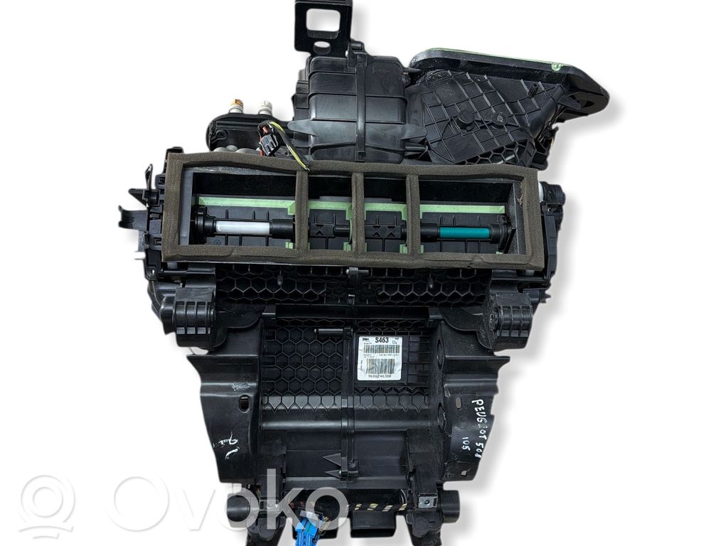 Peugeot 508 Salono oro mazgo komplektas 