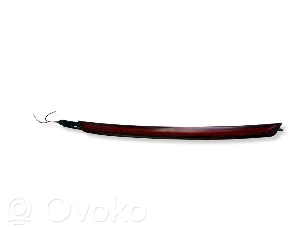 Kolmas/lisäjarruvalo   63218368764,248600002