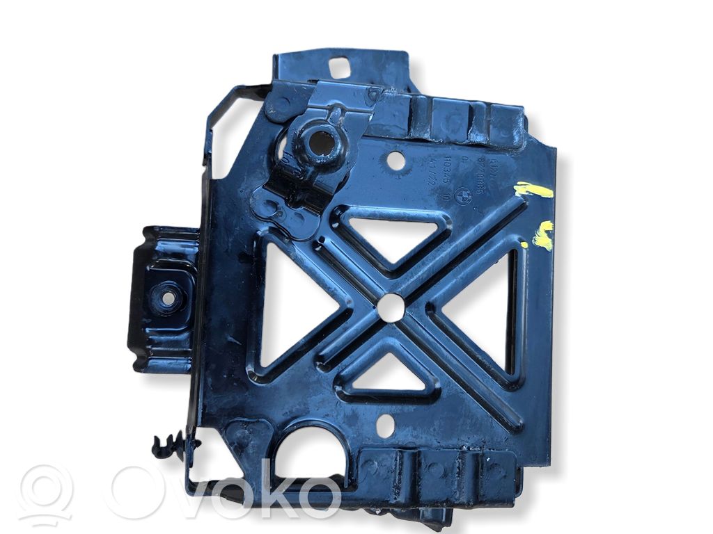 BMW i4 Battery bracket 