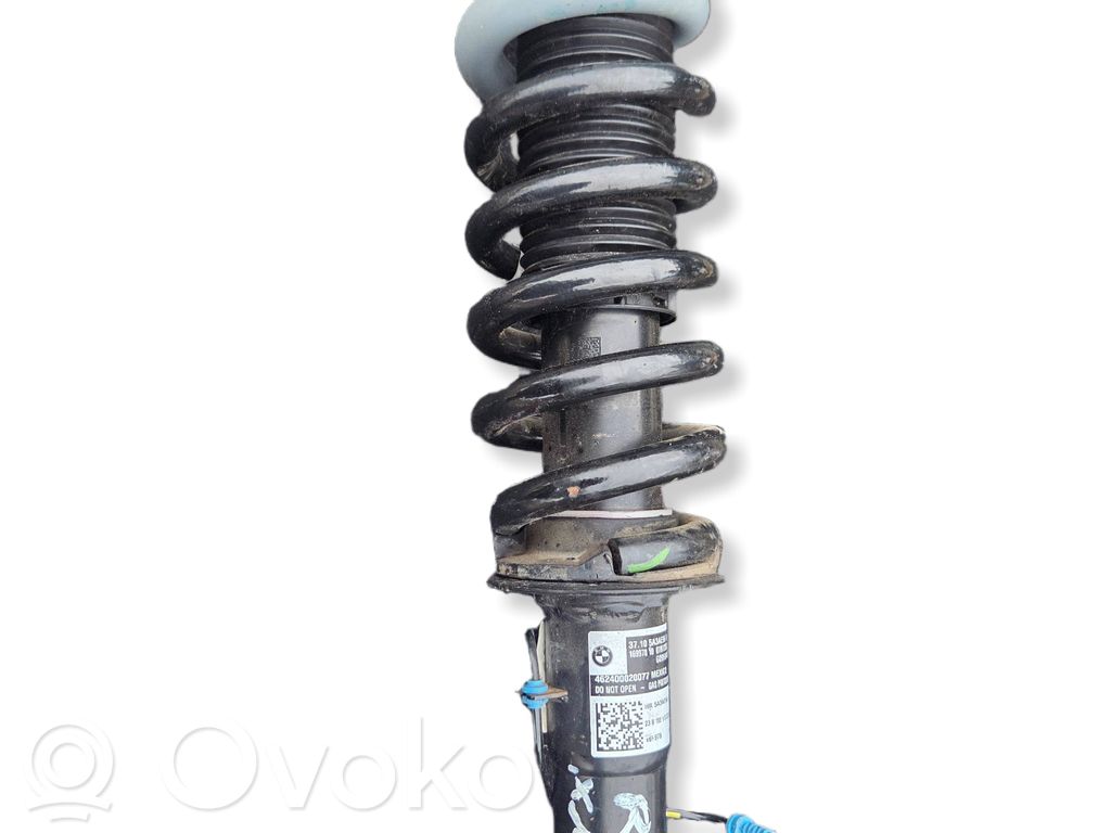 BMW XM Задний aмортизатор 