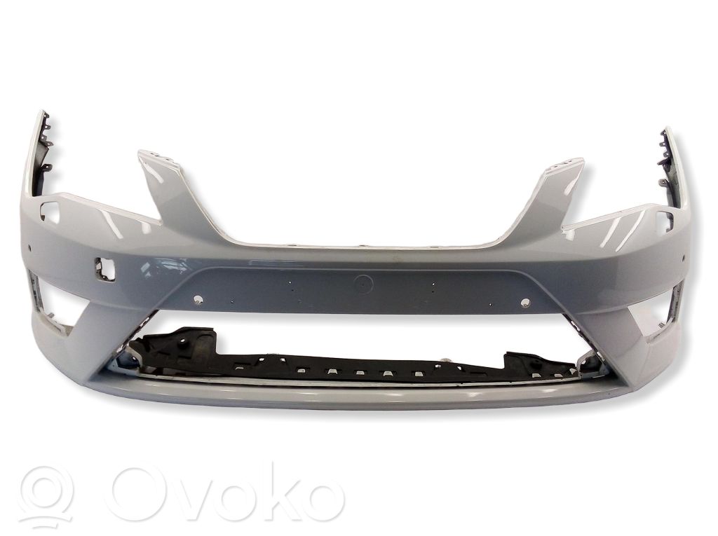 Priekinis bamperis   5F0807221M,5F0807221M