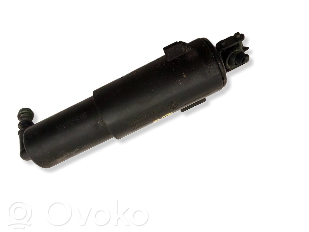 Headlight washer spray nozzle   7179311