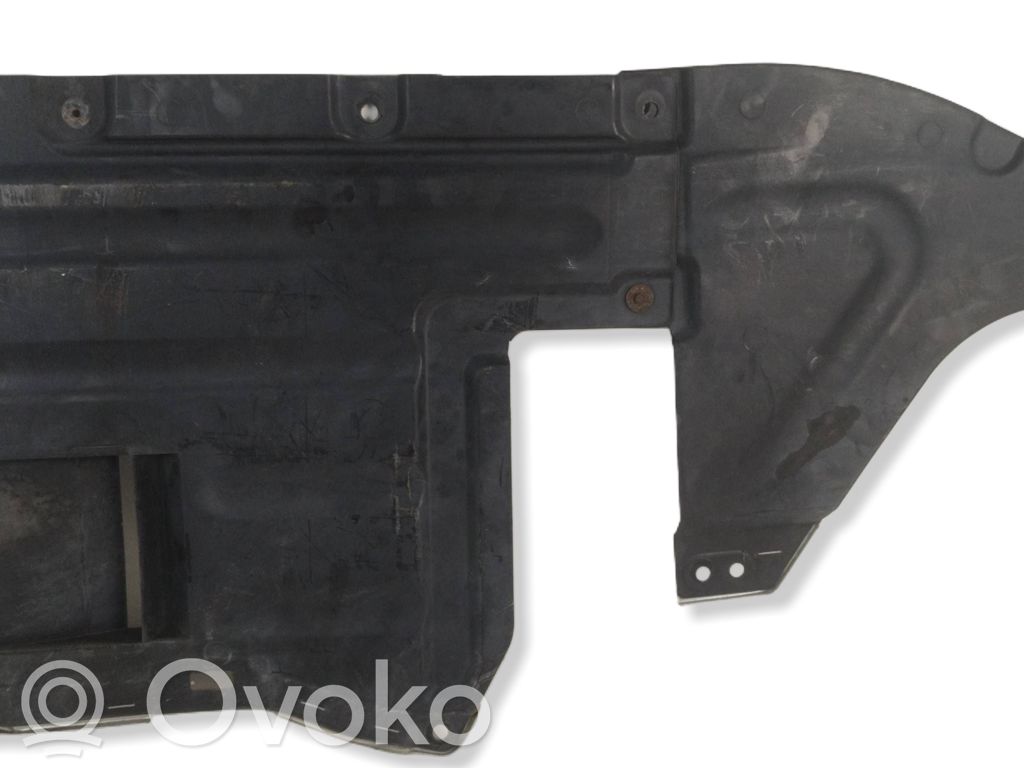 BMW 1 E82 E88 Vidurinė dugno apsauga 