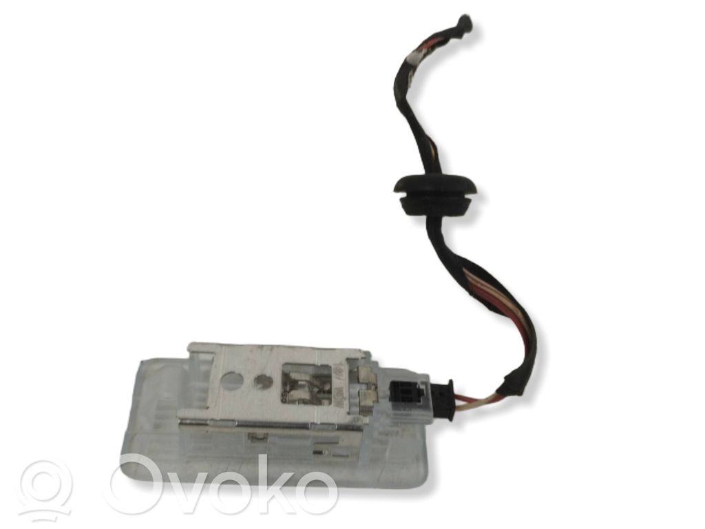 BMW 1 E82 E88 Wewnętrzna lampka bagażnika 