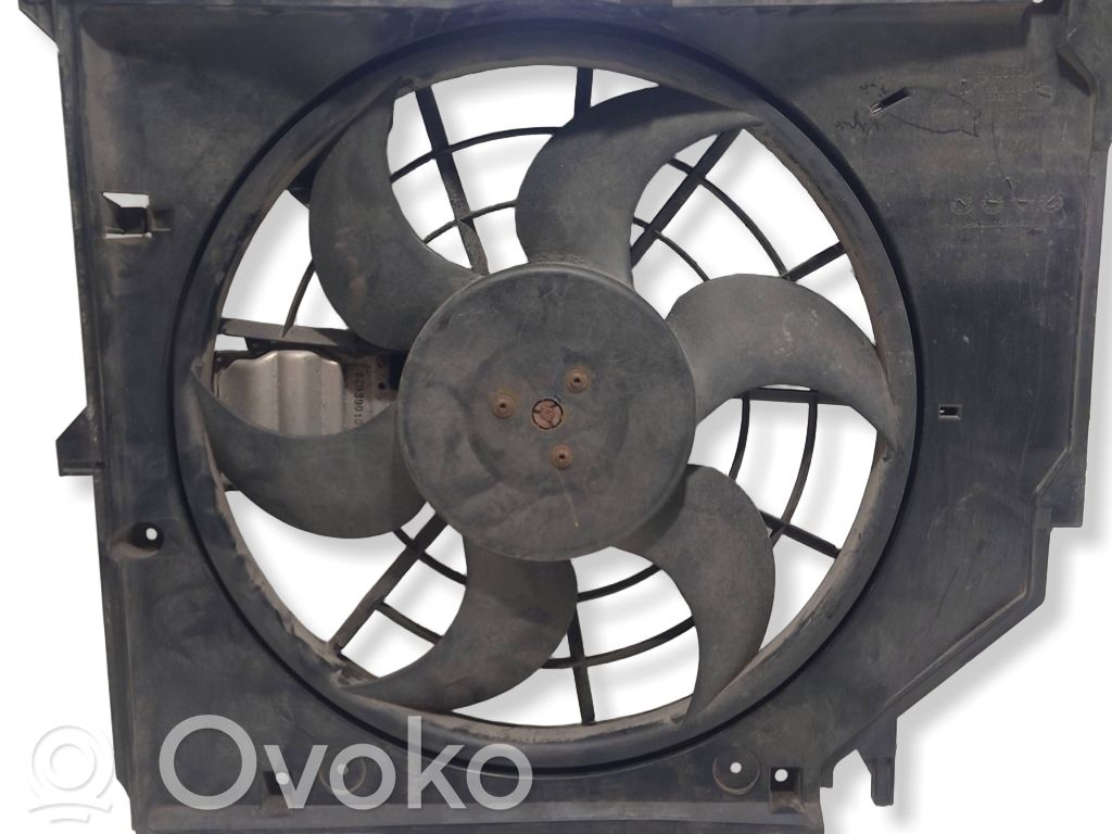 BMW 3 E46 Elektrisks radiatoru ventilators 