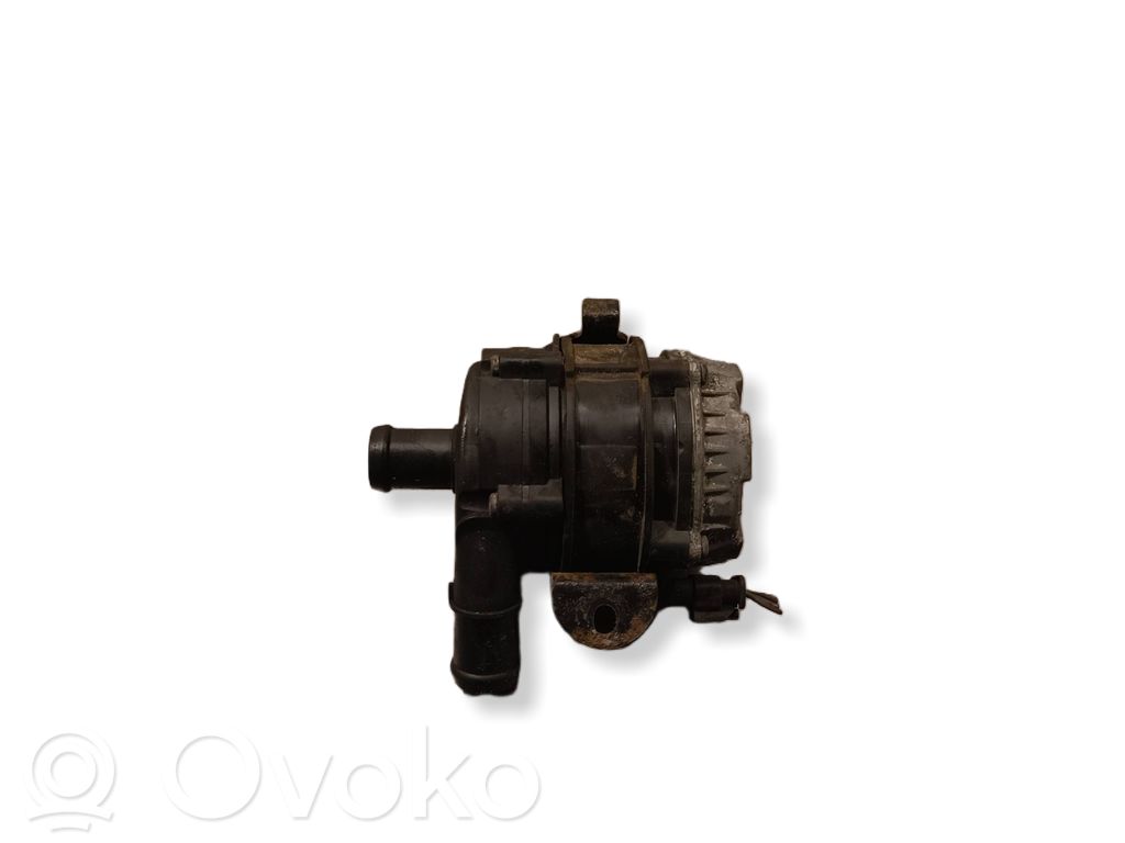 Volkswagen PASSAT B8 Pompa cyrkulacji / obiegu wody 