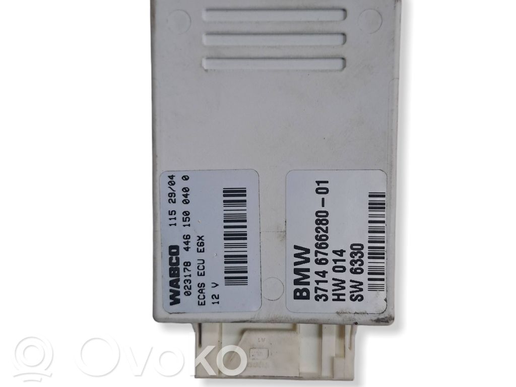 BMW 5 E60 E61 Air suspension control unit module (rear) 
