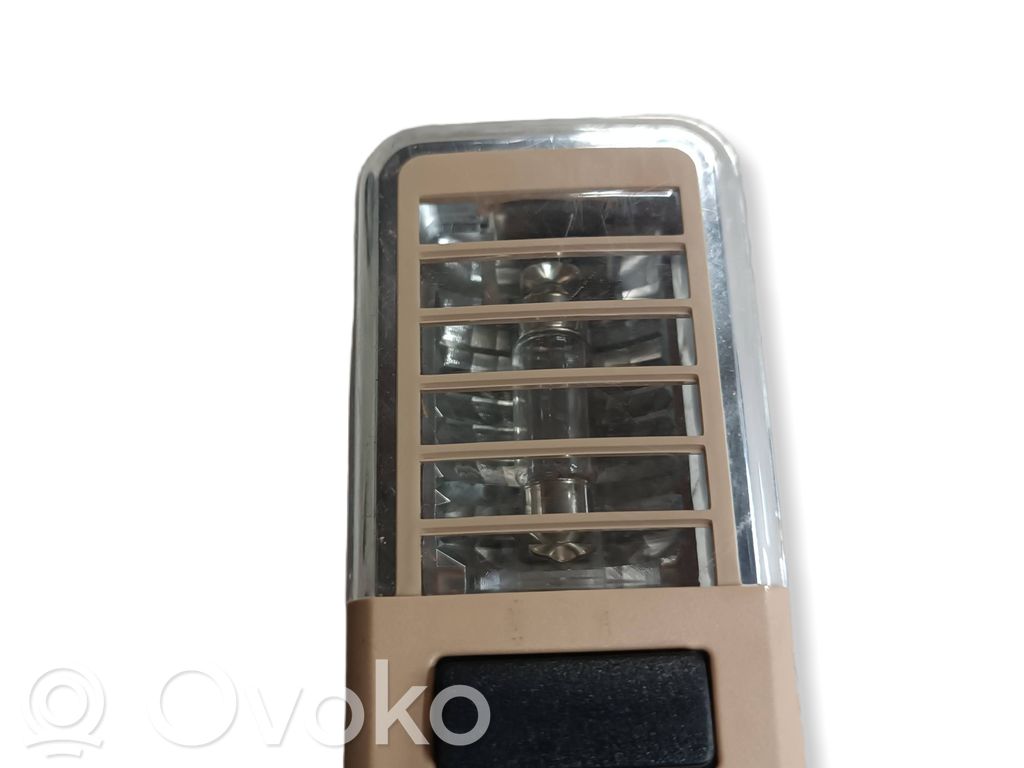 Takaistuimen valo   6948173