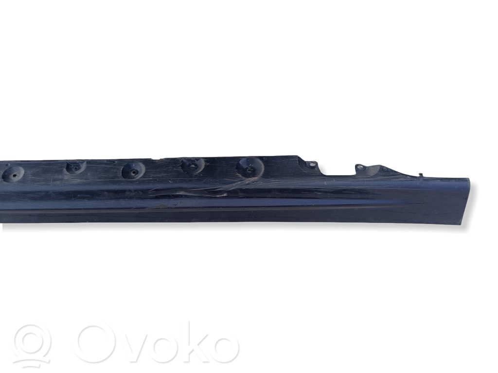 Slenkstis   8209756