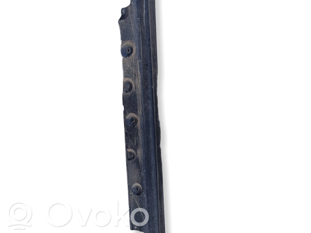 Sill   8209756
