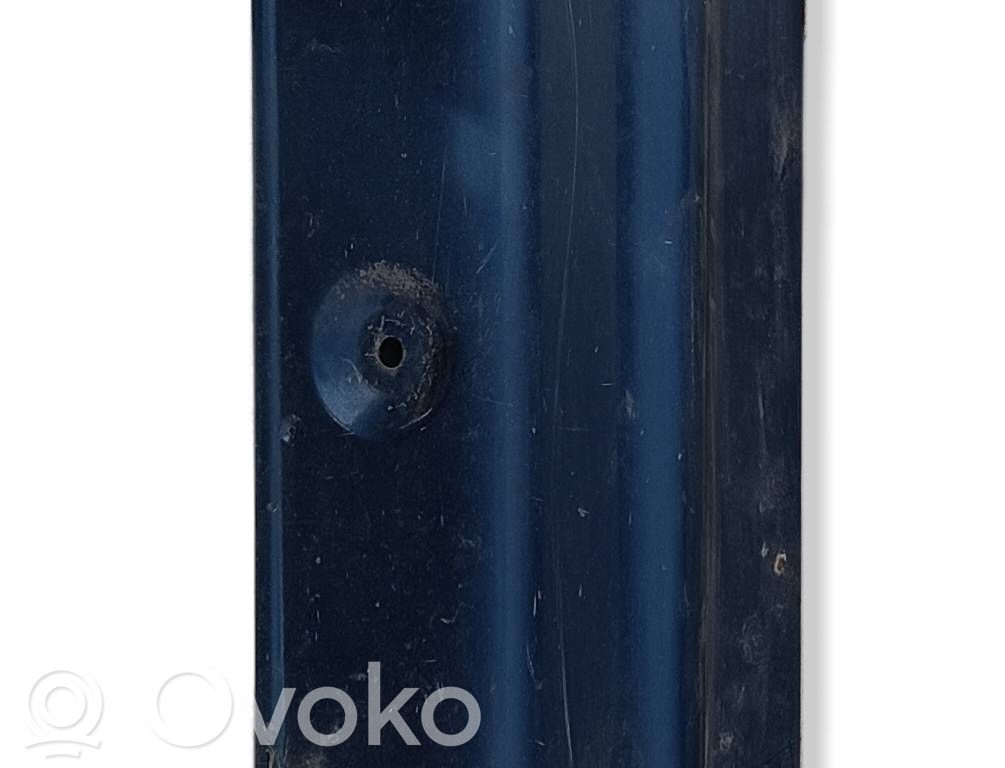 Slenkstis   8209756