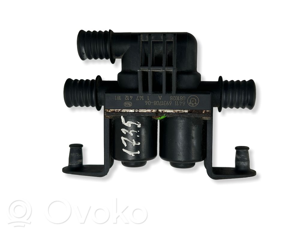 BMW 5 E60 E61 Coolant heater control valve 