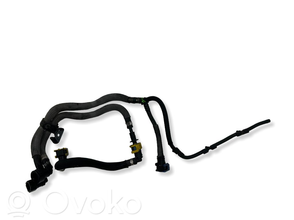 Jaguar F-Pace Fuel line pipe 