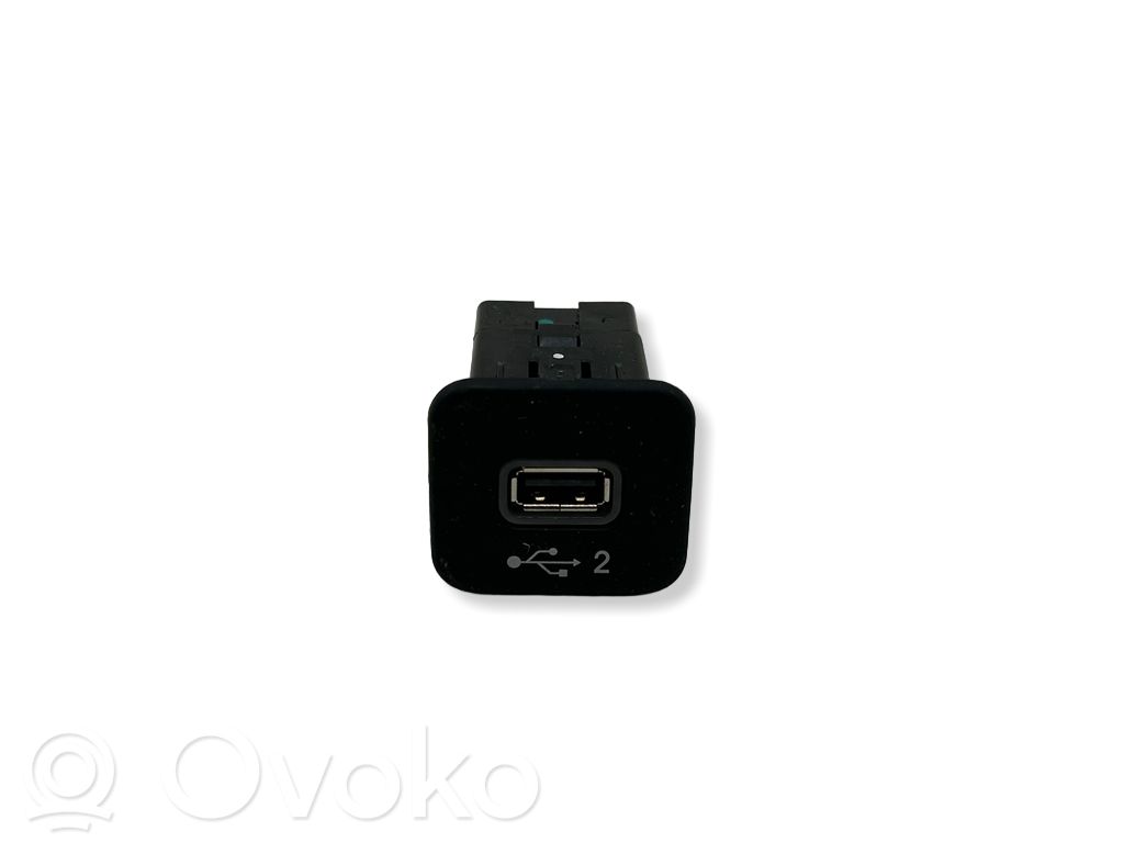 Enchufe conector USB   53228445