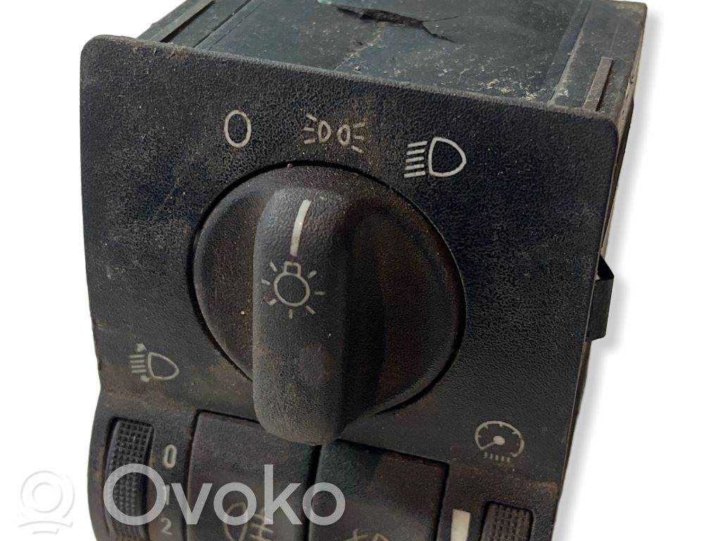 Opel Astra G Interruptor de luz 