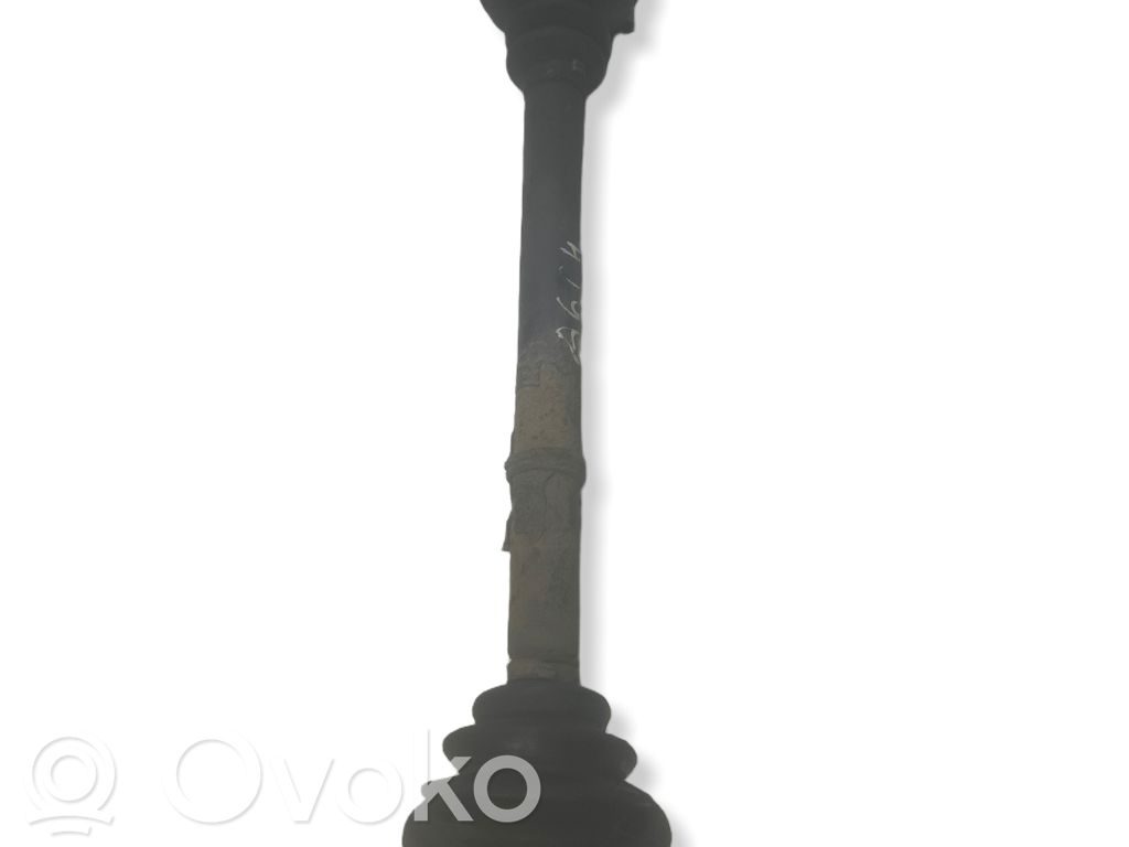 Etuvetoakseli