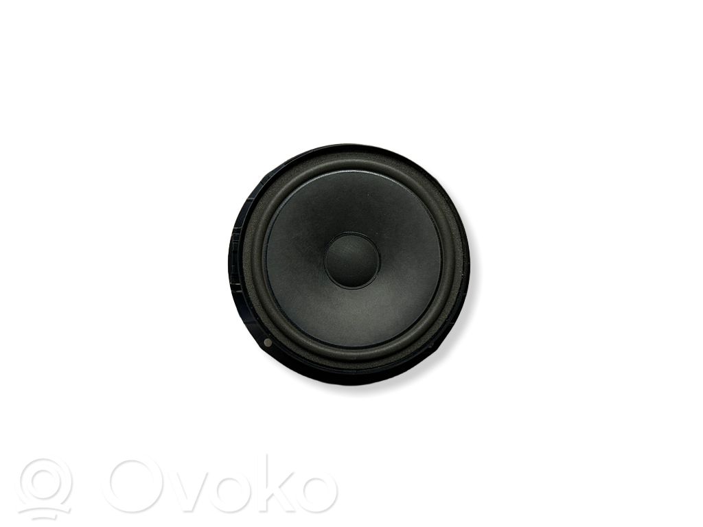 Volkswagen PASSAT B7 Rear door speaker 