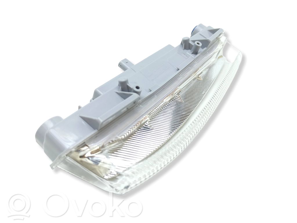 Mercedes-Benz E C207 W207 Lampa LED do jazdy dziennej 