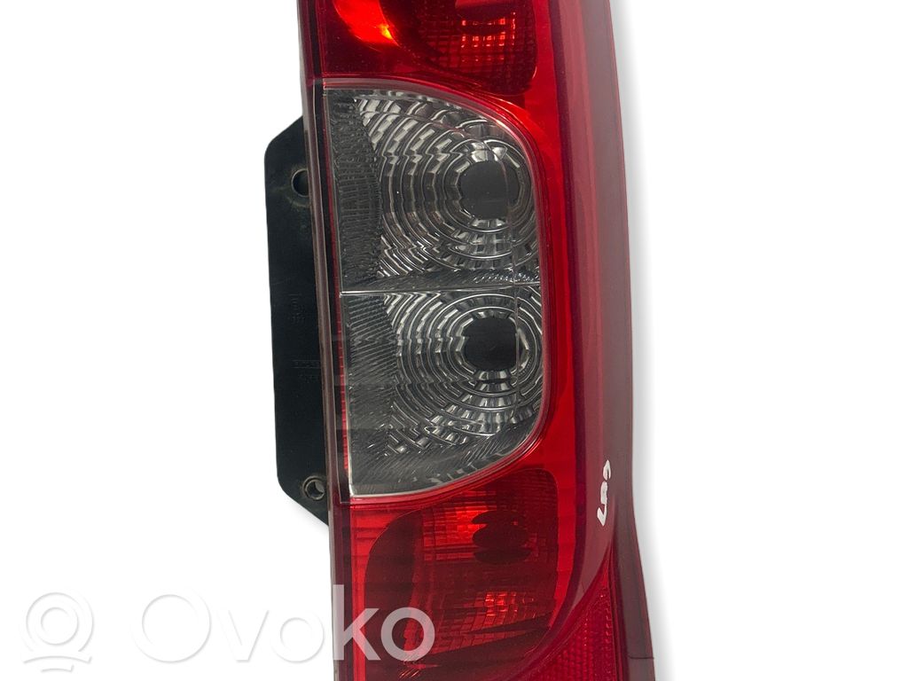 Rear/tail lights   13202FA,081068668,01353205080