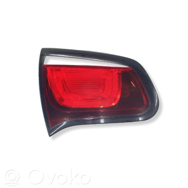 Citroen C3 Aizmugurējais lukturis pārsegā 