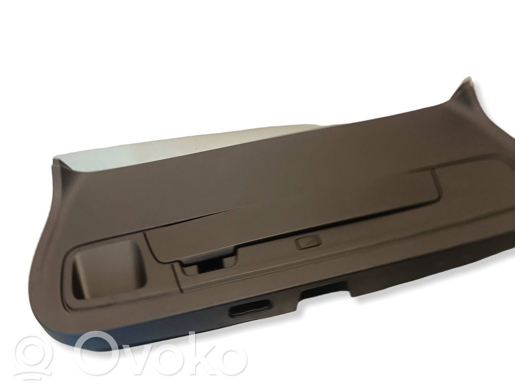 Volvo V60 Tailgate trim 
