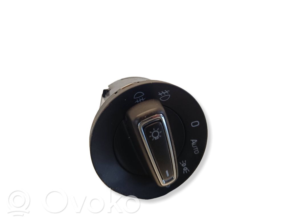 Skoda Superb B8 (3V) Light switch 
