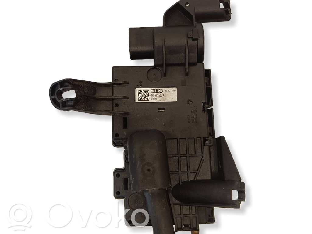 Audi Q7 4M Current control relay 