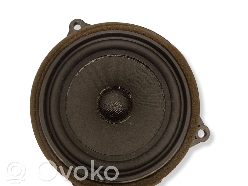 BMW 2 F46 Altavoz de la puerta trasera 