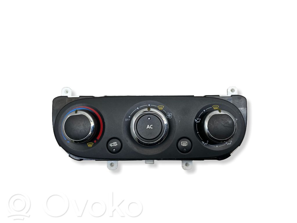 Renault Clio IV Climate control unit 