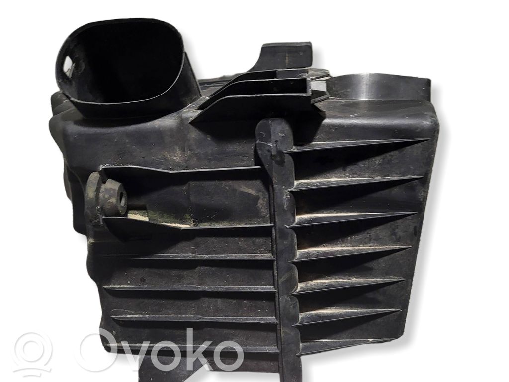 Skoda Fabia Mk2 (5J) Obudowa filtra powietrza 